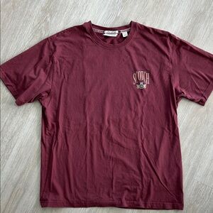 Scotch & Soda Men's T-Shirt. XL Burgundy. Streetwear tee. Casual. Quiet luxury.